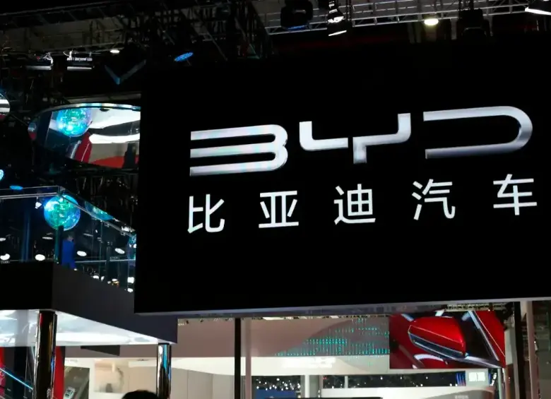 BYD denunció que los aranceles impuestos por Estados Unidos no tienen sustento legal y distorsionan la competencia, en medio de una escalada comercial entre ambas potencias. FOTO: GETTY