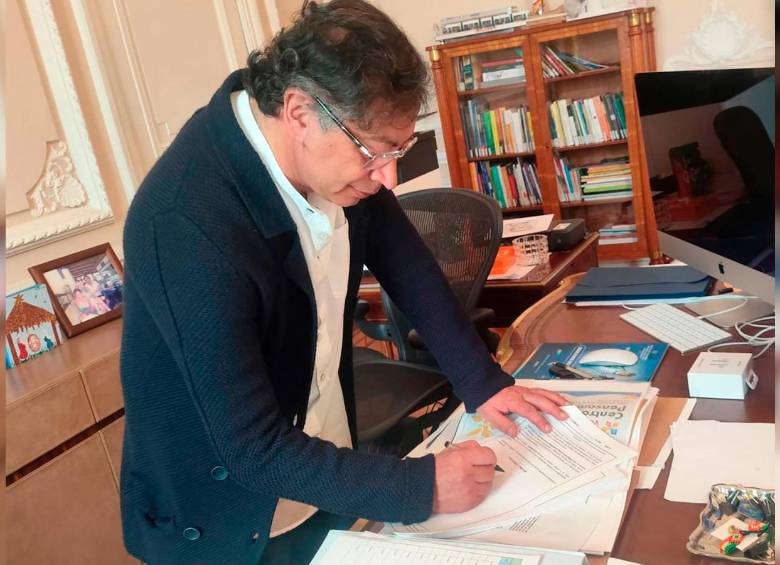 Los partidos pidieron que el alto tribunal adopte una medida cautelar que suspenda provisionalmente los efectos del decreto. FOTO: PRESIDENCIA