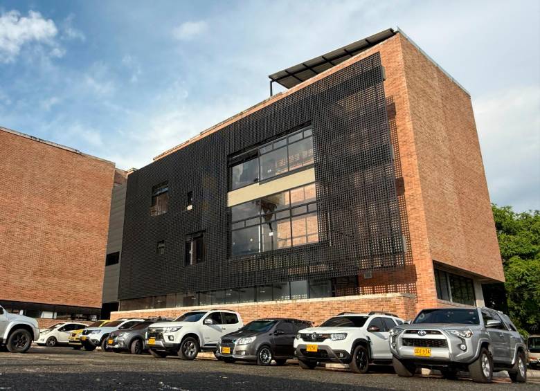 Alcaldía de Medellín dotó al Ejército con sede de más de 1.500 metros cuadrados para fortalecer operaciones