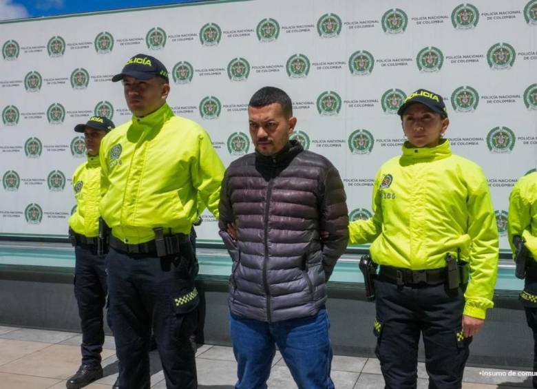El operativo también contó con apoyo de la Interpol y capacidades de inteligencia de los Estados Unidos, Reino Unido y Emiratos Árabes Unidos. Es el quinto capturado por el atentado. FOTO: Fiscalía.