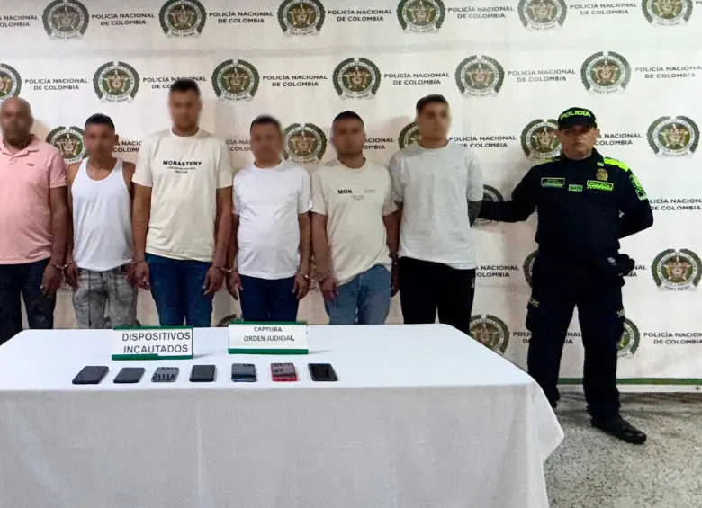 En el operativo fueron detenidas ocho personas señaladas de participar de los hurtos. FOTO: Cortesía Policía