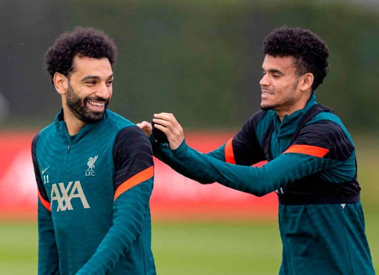 El egipcio Mohamed Salah publicó varias fotografías y un emotivo mensaje de despedida de Luis Díaz. FOTO TOMADA X @MoSalah