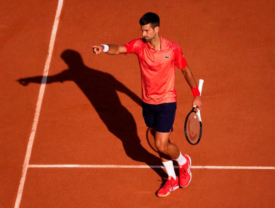Novak Djokovic avanzó en el Masters 1000 de Roma, en un partido que tuvo dos hechos extradeportivos que dieron de qué hablar. FOTO GETTY 