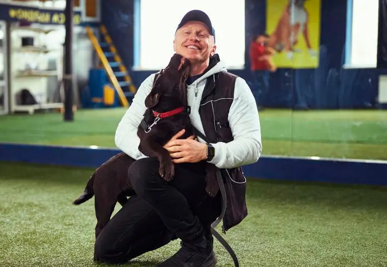 ¿Tu perro te quiere o solo te tolera? ¡La ciencia responde!