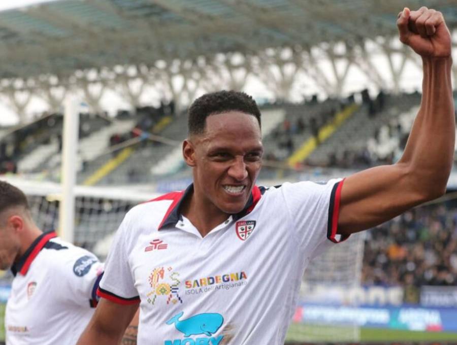 Yerry Mina convirtió el segundo gol de su equipo en el partido y el primero de su carrera en la Serie A. FOTO: GETTY