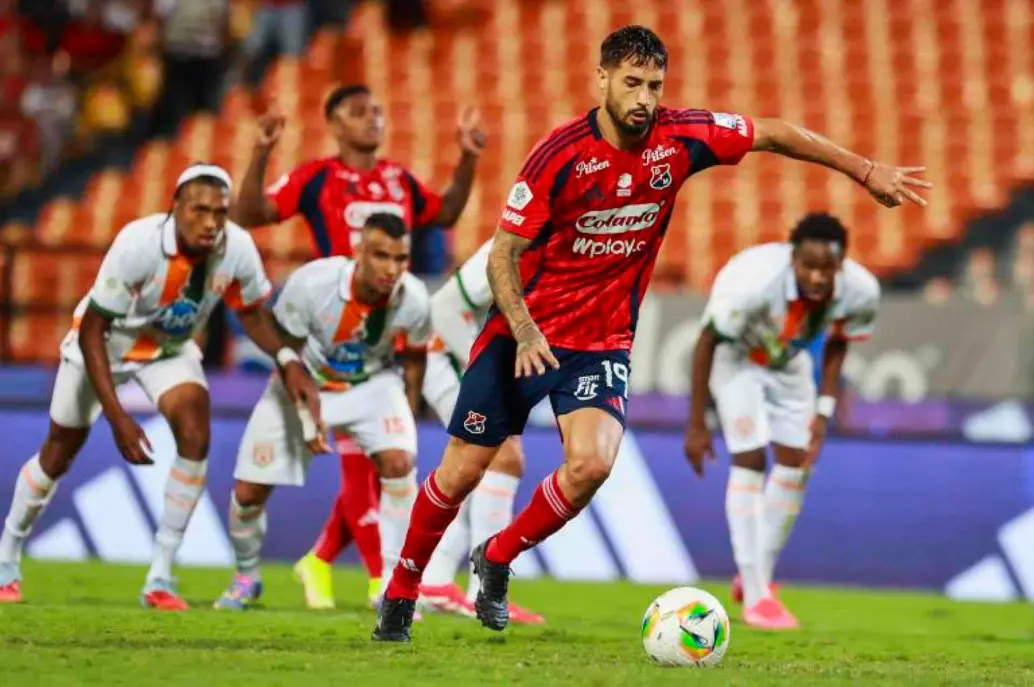 Envigado se mide al DIM en una de las semifinales de la Copa Betplay, en la otra llave se enfrenarán Atlético Nacional y América. FOTO MANUEL SALDARRIAGA  Envigado se mide al DIM en una de las semifinales de la Copa Betplay, en la otra llave se enfrenarán Atlético Nacional y América. FOTO MANUEL SALDARRIAGA