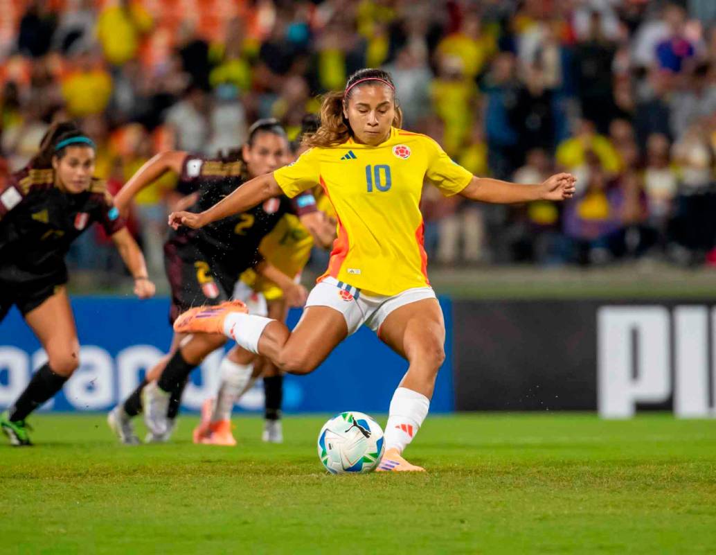 Leicy Santos es la goleadora de la Liga de Naciones con tres tantos, dos de ellos marcados desde el punto penal. FOTO JUAN ANTONIO SÁNCHEZ  Leicy Santos es la goleadora de la Liga de Naciones con tres tantos, dos de ellos marcados desde el punto penal. FOTO JUAN ANTONIO SÁNCHEZ