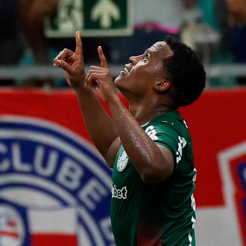 El colombiano celebra el tanto ante Bahía con el cual, Palmeiras abrió el camino de la victoria como visitante, para mantenerse en la parte alta de la tabla. FOTO: Tomada de X @Palmeiras