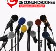 Arriba de los micrófonos, el logo de la Comisión de regulación de Comunicaciones (CRC). FOTO: Ilustración El Colombiano