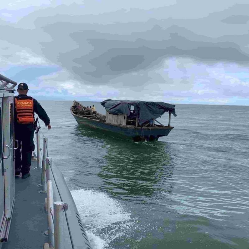 La Marina rescató a nueve personas asaltadas en altamar. Foto: cortesía