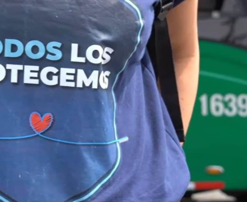 La iniciativa busca que usuarios y conductores del transporte público detecten y alerten de inmediato cualquier violencia sexual contra menores de edad. FOTO Cortesía Alcaldía de Medellín