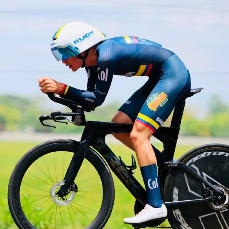José Manuel Posada, de 17 años, es una de las nuevas promesas del ciclismo colombiano. FOTO CORTESÍA ÁNDERSON BONILLA