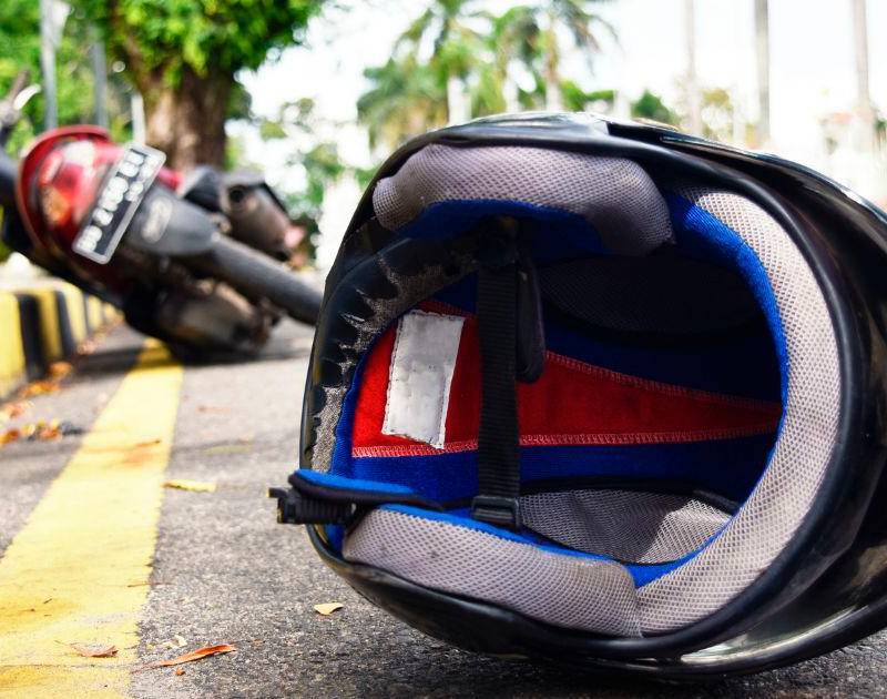 Motociclista, presuntamente borracho, arrolló a tres personas en Rionegro