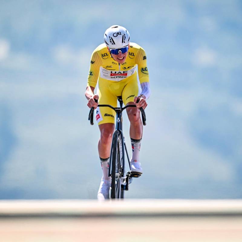 El ciclista esloveno Tadej Pogacar llegó a 20 victorias en el Tour de Francia en su carrera. Apenas tiene 26 años. FOTO: TOMADA DEL X DE @LeTour