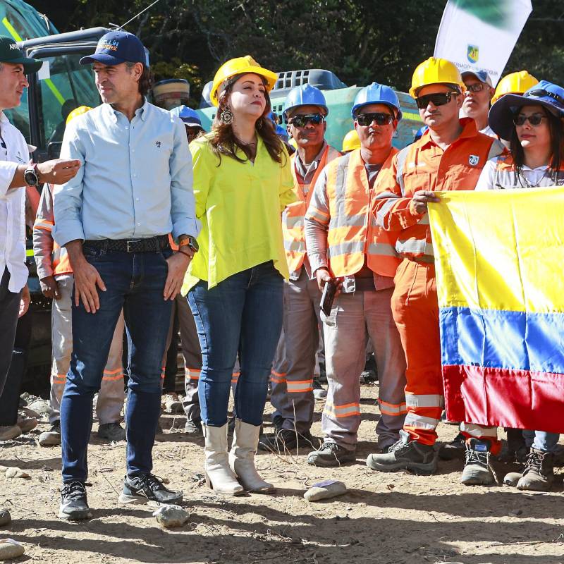 El gobernador de Antioquia, Andrés Julián Rendón, y el alcalde de Medellín, Federico Gutiérrez, presentaron este mes su rendición de cuentas de sus dos años de gobierno. FOTO MANUEL SALDARRIAGA