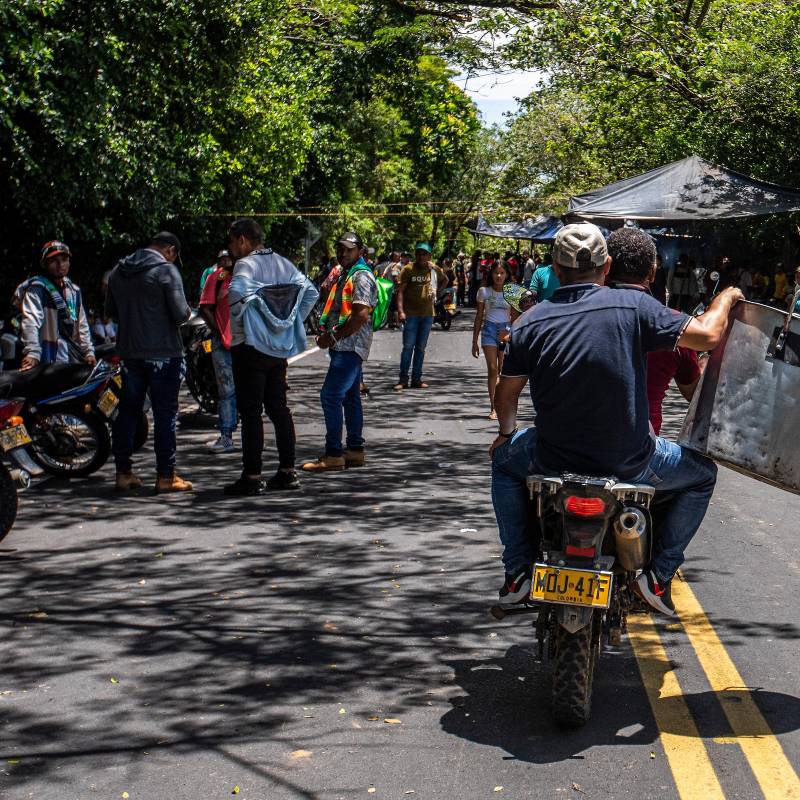 Los bloqueos viales se constituyen en un agudo dolor de cabeza para las actividades productivas. FOTO EL COLOMBIANO
