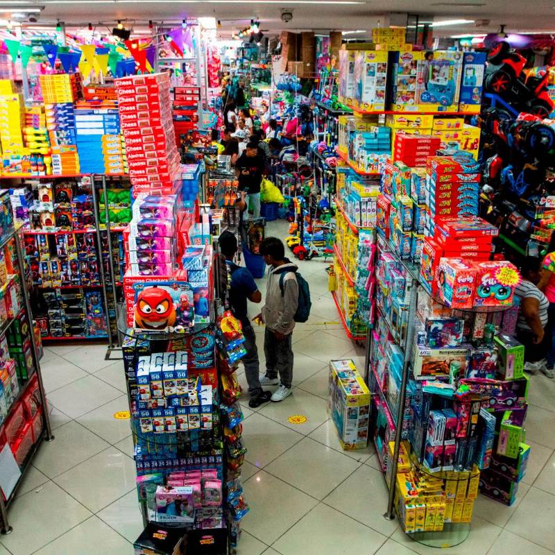 Niñolandia es una de las jugueterías más tradicionales de Medellín. FOTO JULIO CÉSAR HERRERA. 