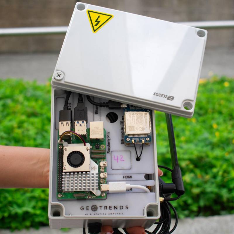 Así luce, en su interior, uno de los 15 sensores instalados para la medición de ruido en el Valle de Aburrá. FOTO Cortesía Área Metropolitana. 