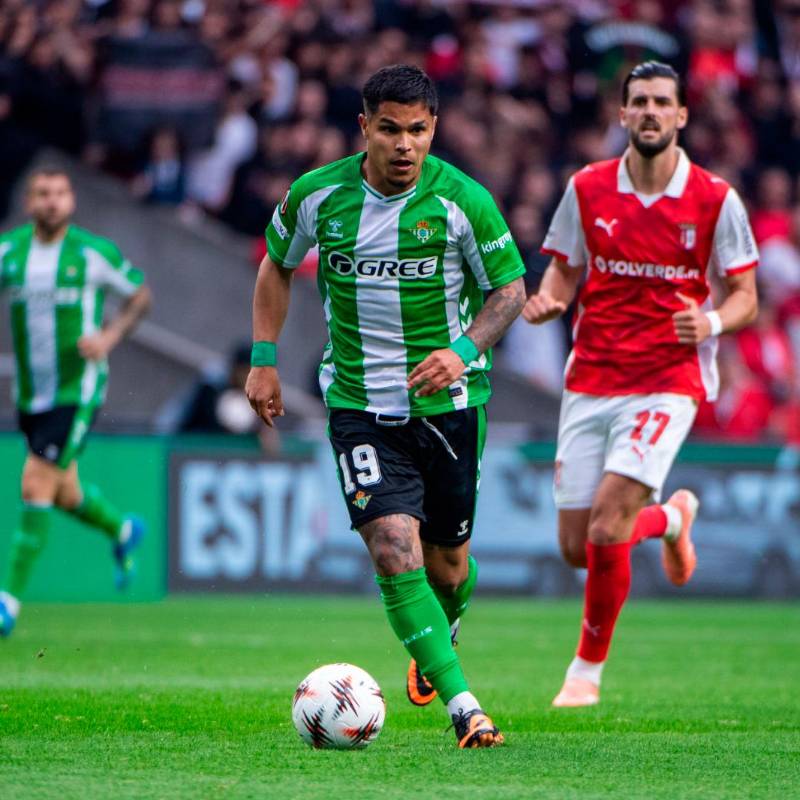 Juan Camilo “Cucho” Hernández acumula 12 goles y 3 asistencias en 32 partidos con Betis esta temporada. FOTO: GETTY