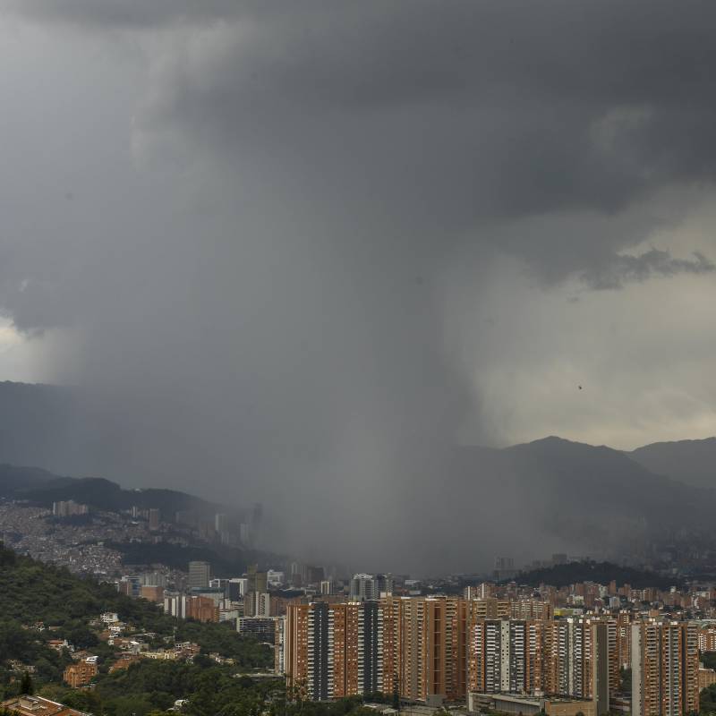 Las autoridades ambientales mantienen la alerta en varias subregiones, incluyendo el Valle de Aburrá, por cuenta de las precipitaciones que se pronostican para finales de marzo y los próximos dos meses. FOTO: JUAN ANTONIO SÁNCHEZ