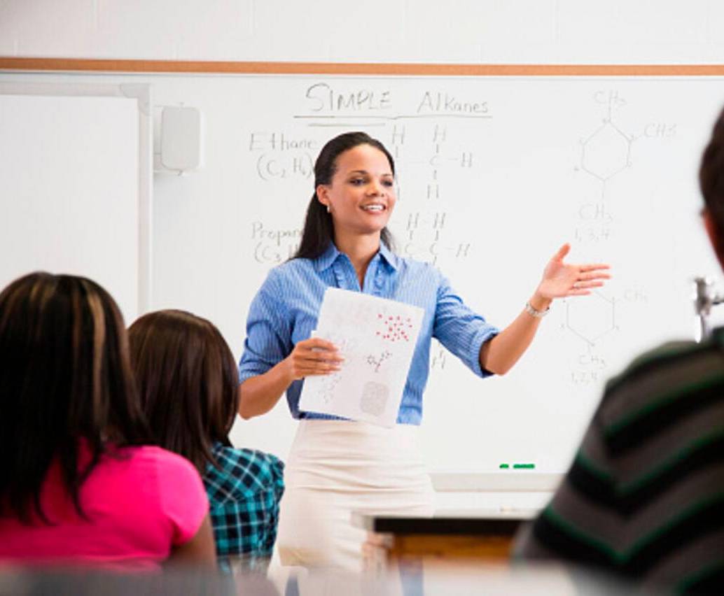 El sector educativo busca docentes en áreas clave como idiomas, matemáticas y educación física. FOTO: GETTY El sector educativo busca docentes en áreas clave como idiomas, matemáticas y educación física. FOTO: GETTY