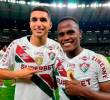 Kevin Serna (izquierda) y Jhon Arias, dos de los colombianos que compiten con Fluminense en Brasil. FOTO: Tomada de X @FluminenseFC