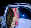 Los bloques de marihuana ocupaban toda la cabina de la camioneta. FOTO: CORTESÍA DE POLICÍA.