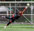 Camilo Blandón, en toda su dimensión. Este martes entrenó en la cancha de Belén Las Playas de Medellín, previo al viaje a la Selección Colombia. FOTO JULIO CÉSAR HERRERA