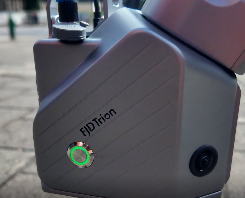 El sensor FJD Trion hace un escaneo 3D para mayor precisión de las afectaciones en las diferentes vías de Medellín. FOTO Cortesía Alcaldía de Medellín. 