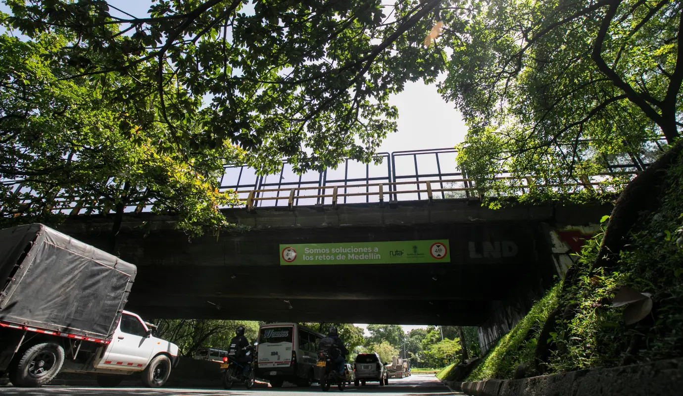 La instalación de estas mallas forma parte de un plan integral de seguridad urbana que también contempla acciones de vigilancia, patrullajes frecuentes y campañas de concientización. Foto: Esneyder Gutiérrez 