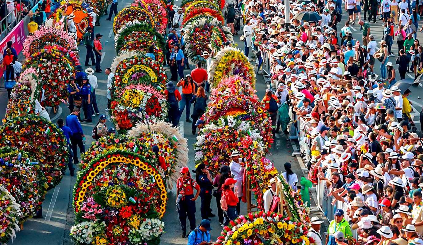 Medellín vivió este fin de semana uno de los momentos más esperados y emblemáticos del año: el tradicional Desfile de Silleteros, evento central y símbolo indiscutible de la Feria de las Flores. Foto: Esneyder Gutiérrez