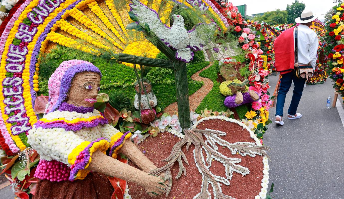 El desfile no solo marca el cierre de la Feria, sino que también deja un mensaje de unidad y pertenencia. Foto: Manuel Saldarriaga Quintero