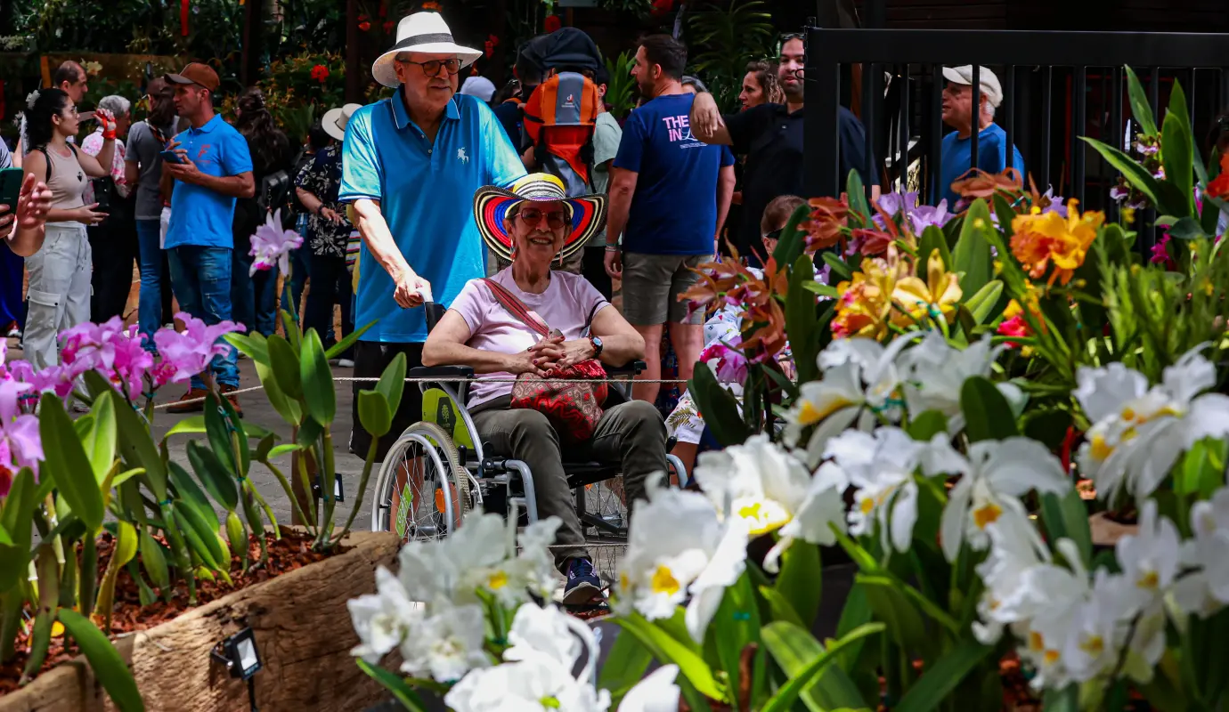 En un contexto donde la Feria de las Flores celebra la tradición silletera, Florecer complementa esta narrativa con una mirada más profunda y científica a la biodiversidad que hace de Colombia un país tan especial. Foto: Manuel Saldarriaga Quintero