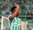 Marino Hinestroza, el extremo de Atlético Nacional, que es figura del verde en la Copa Libertadores y la Liga Betplay. FOTO: Juan Antonio Sánchez