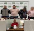 Adelante, el corporado de Ebéjico detenido junto a otros miembros del Clan del Golfo. FOTO: Cortesía Policía Nacional e imagen tomada de las redes del Concejo de Ebéjico