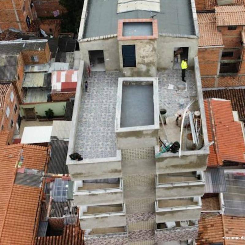 Aspecto del edificio que fue ocupado por las autoridades por presuntos nexos con el ELN. FOTO: Cortesía Fiscalía