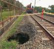 Esta fue la socavación que provocó la suspensión del metro entre el 16 y el 22 de junio de 2022 entre las estaciones Tricentenario y Caribe. Se originó por la falla en una cubierta de la quebrada La Cantera. FOTO: MANUEL SALDARRIAGA