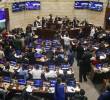 En la plenaria del senado de la República, se retoma el debate a la reforma laboral. FOTO: Colprensa.