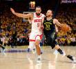 Stephen Curry (derecha) guió a los Golden State Warriors a las semifinales de la actual postemporada de la NBA. FOTO: GETTY