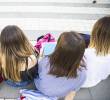 Padres del Colegio Sorrento denunciaron que estudiantes de secundaria son presionados a participar en juegos de “verdad o reto” que derivan en actos sexuales dentro de los baños de la institución. Imagen de referencia, Freepik.