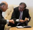 Álvaro Leyva fue el primer ministro nombrado por Gustavo Petro, a quien presentó como el líder de “una Cancillería de paz”. Foto: Presidencia