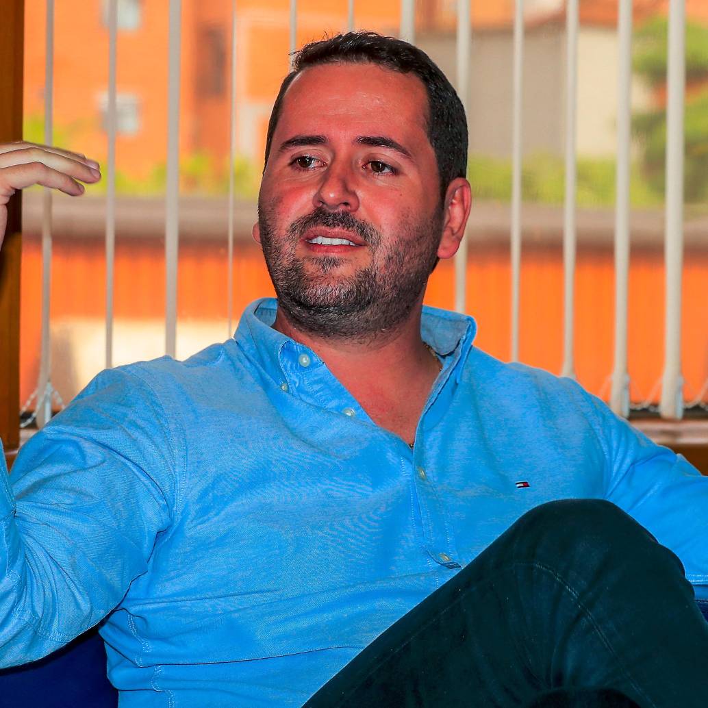 El exalcalde de La Estrella, Juan Sebastián Abad, tendrá la audiencia preparatoria por los retrasos del acueducto de Pueblo Viejo este jueves y su juicio oral está programado para el 4 de mayo del año entrante. FOTO: JAIME PÉREZ El exalcalde de La Estrella, Juan Sebastián Abad, tendrá la audiencia preparatoria por los retrasos del acueducto de Pueblo Viejo este jueves y su juicio oral está programado para el 4 de mayo del año entrante. FOTO: JAIME PÉREZ