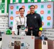 Juan Pablo Cortés, vocero de Xiaomi en Colombia (izq.), y Andrés Restrepo Sánchez, director comercial de Atlético Nacional, durante el anuncio de la alianza tecnológica entre la marca y el club. FOTO suministrada por MGC Global Group