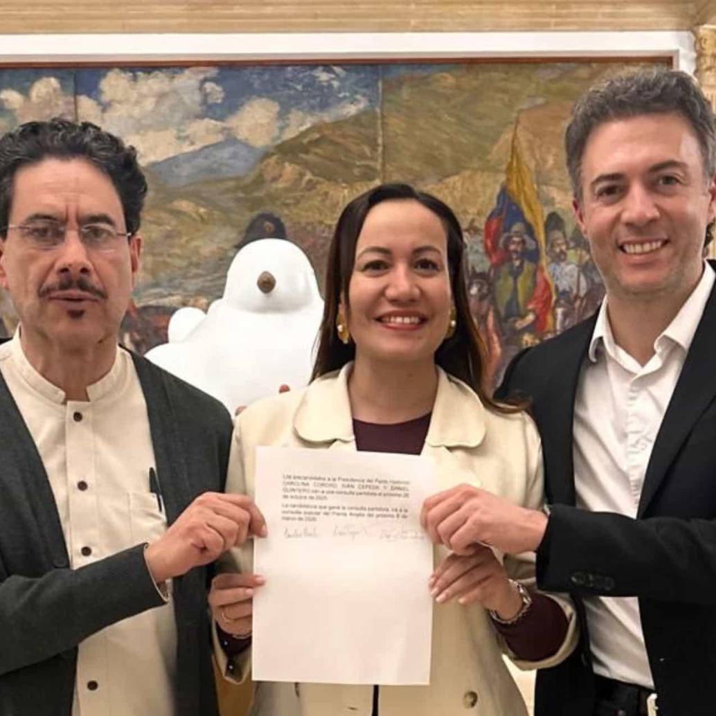 Pese a la tesis de Quintero, documentos oficiales y la norma electoral ponen en duda la validez de su retiro y podrían dejar en entredicho su candidatura. FOTO: COLPRENSA Pese a la tesis de Quintero, documentos oficiales y la norma electoral ponen en duda la validez de su retiro y podrían dejar en entredicho su candidatura. FOTO: COLPRENSA