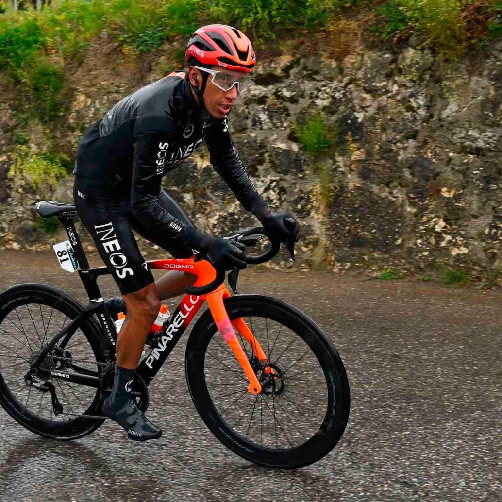 Egan Bernal sigue con su preparación con miras a lo que será su presencia en el Tour de Francia, carrera prevista para finales de junio y parte de julio, del presente año. FOTO TOMADA@INEOSGrenadiers