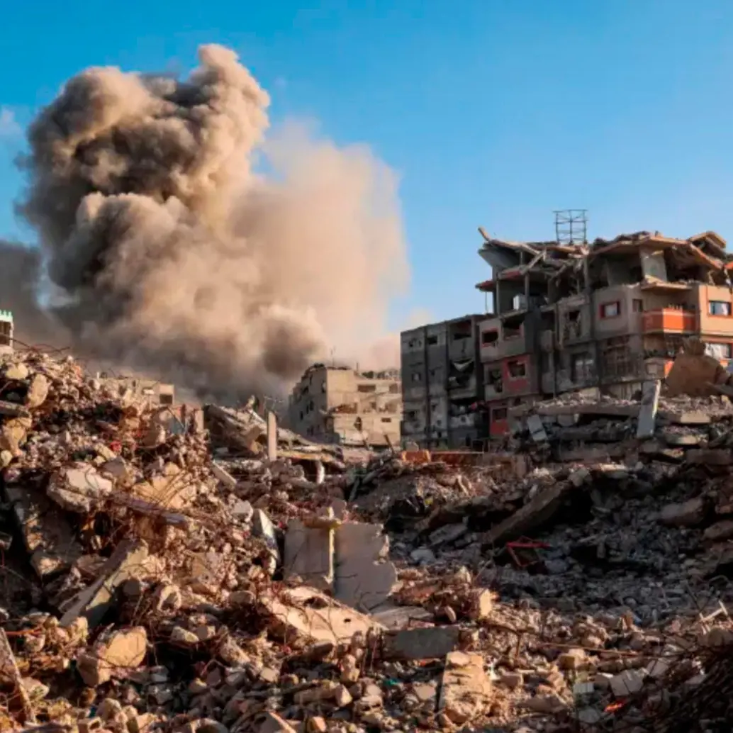 Israel rompió el alto el fuego tras lanzar<b> </b>una serie de bombardeos contra Gaza en la noche del martes, 28 de octubre, en respuesta a un ataque que mató a un soldado israelí en el sur del territorio palestino. FOTO: AFP Israel rompió el alto el fuego tras lanzar<b> </b>una serie de bombardeos contra Gaza en la noche del martes, 28 de octubre, en respuesta a un ataque que mató a un soldado israelí en el sur del territorio palestino. FOTO: AFP