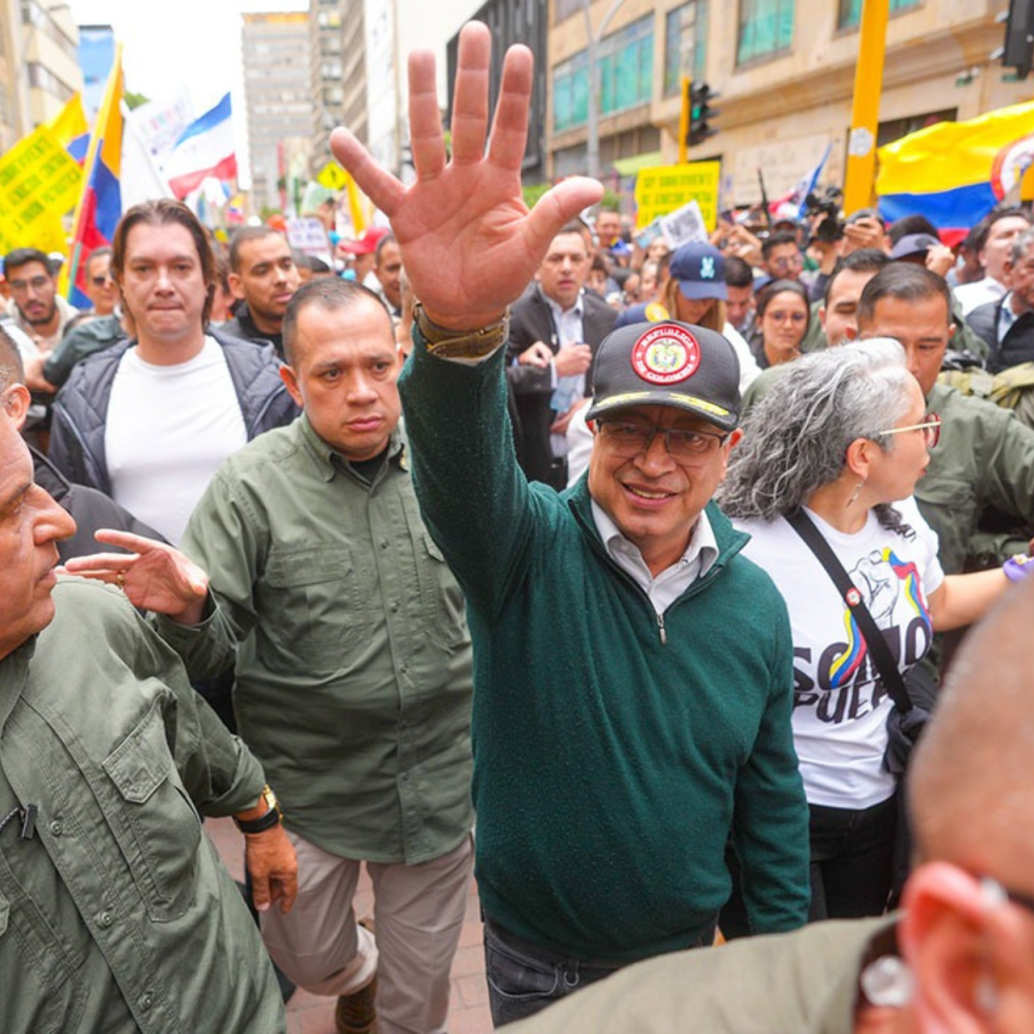El presidente, Gustavo Petro, durante la marcha del Primero de Mayo en Bogotá. Foto: Presidencia de la República.