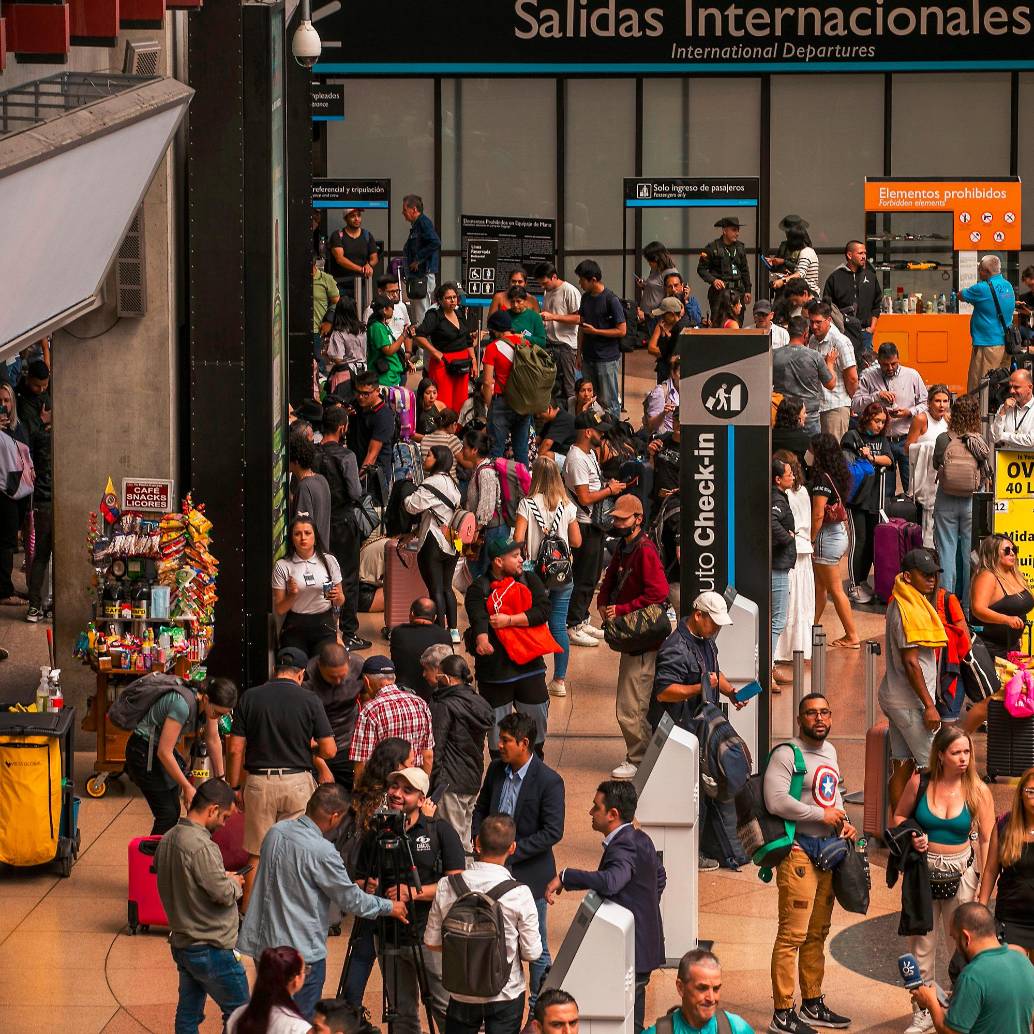 Entre enero y septiembre se movilizaron 1,7% más de personas frente al año pasado. FOTO EL COLOMBIANO.  Entre enero y septiembre se movilizaron 1,7% más de personas frente al año pasado. FOTO EL COLOMBIANO.