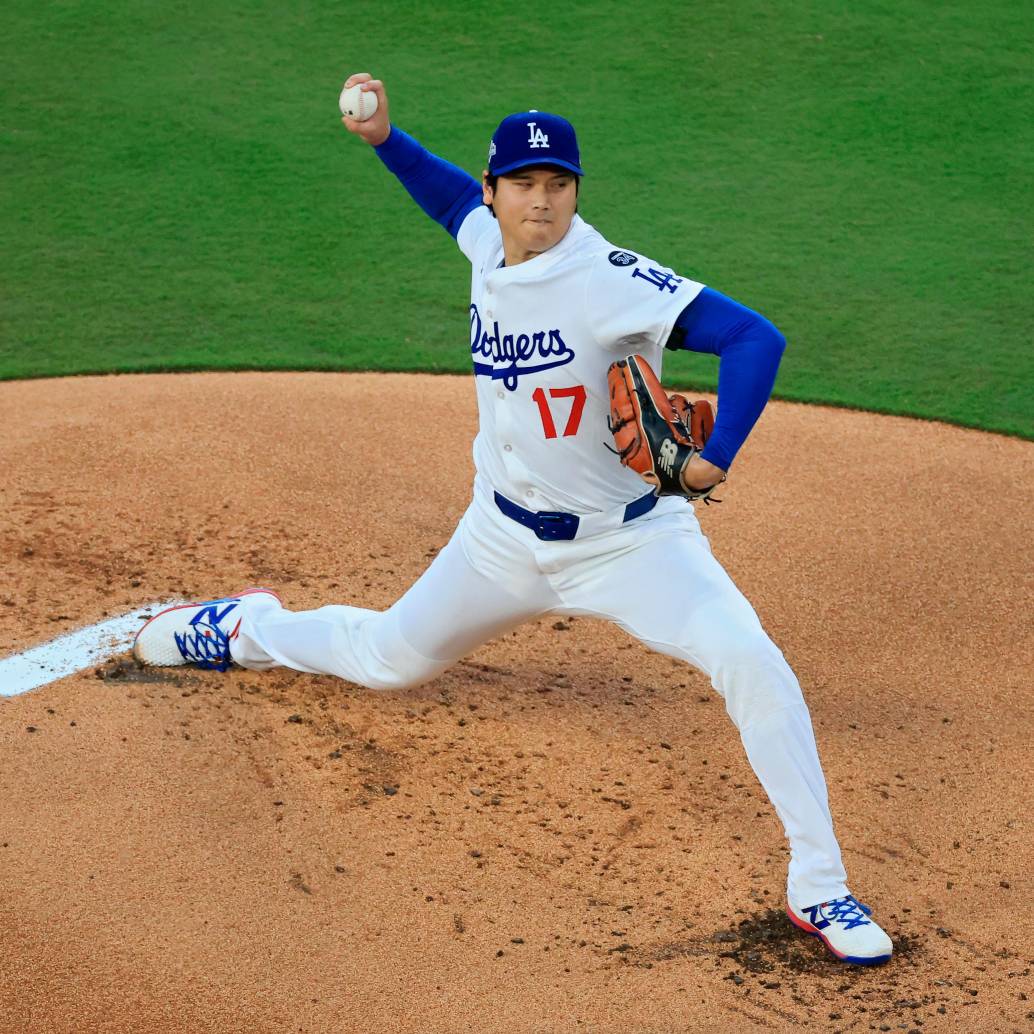 El lanzador japonés Shohei Ohtani es la figura de los Dodgers de Los Ángeles, equipo favorito para quedarse con el título de la Serie Mundial de Béisbol 2025. Tiene contrato con su equipo hasta 2034. <span class="mln_uppercase_mln">FOTO</span> <b><span class="mln_uppercase_mln">GETTY</span></b>  El lanzador japonés Shohei Ohtani es la figura de los Dodgers de Los Ángeles, equipo favorito para quedarse con el título de la Serie Mundial de Béisbol 2025. Tiene contrato con su equipo hasta 2034. <span class="mln_uppercase_mln">FOTO</span> <b><span class="mln_uppercase_mln">GETTY</span></b>