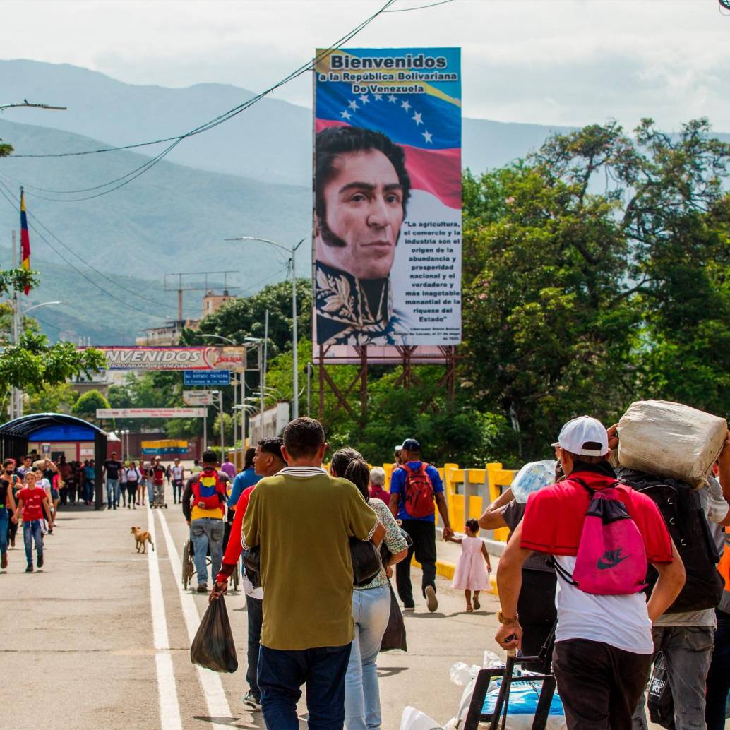 En Venezuela, el salario mínimo está congelado desde 2022, el cual equivale a 130 bolívares mensuales, es decir, menos de 4 dólares al mes. Foto: Camilo Suárez 